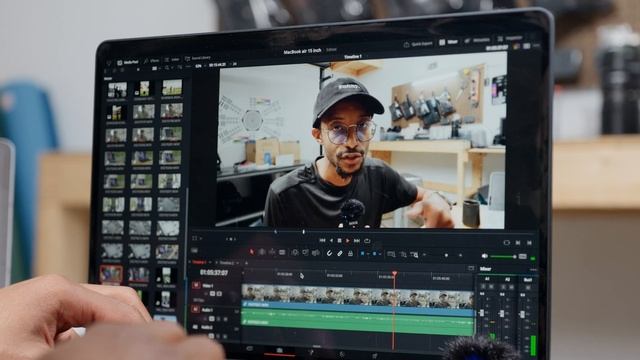 M2 MacBook Air 15" Review - A filmmakers Perspective