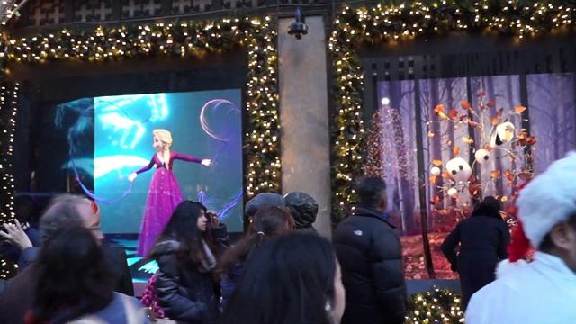 Рождественские витрины Нью-Йорк 2019