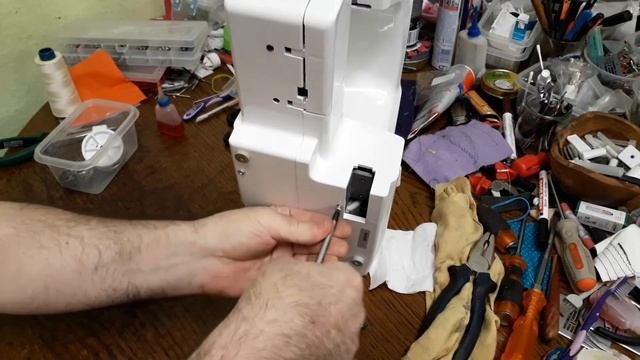 Medion Nähmaschine - Modell MD 11836 - Maschine ausbauen - فك الماكينة