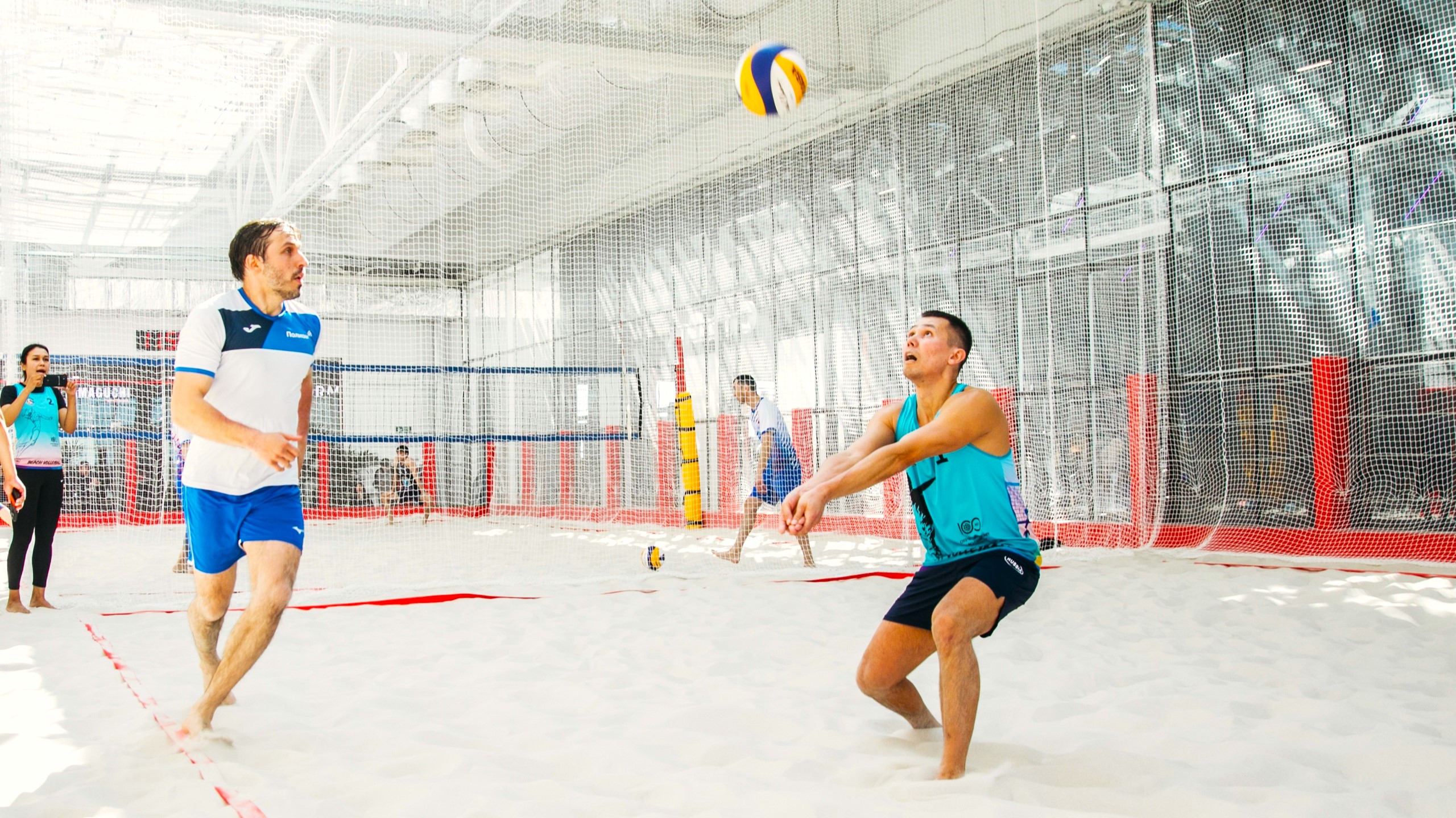 Сургут стал центром притяжения любителей пляжного волейбола