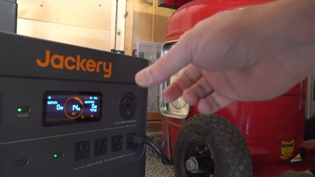 New MONSTER Jackery 3000 Watt Solar Generator - Explorer 3000 Pro