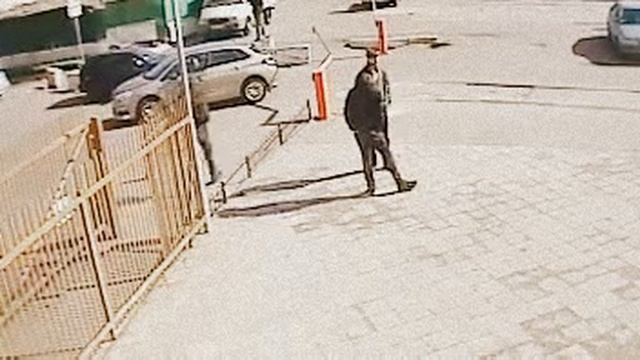 НЕ ЗАМЕТИЛА ШЛАГБАУМ