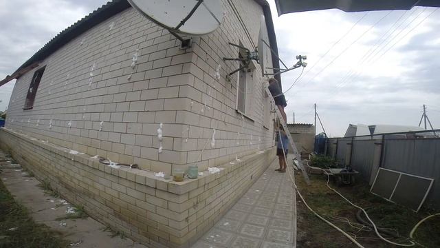 Утепление дома жидким пенопластом.Волгоградская область г.Новоаннинский.