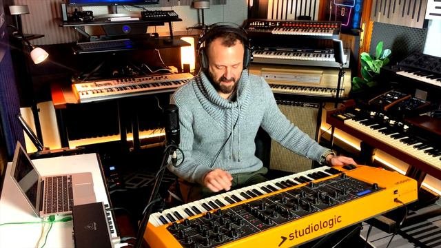 Studiologic Sledge by MeX synthcloud Subtitles