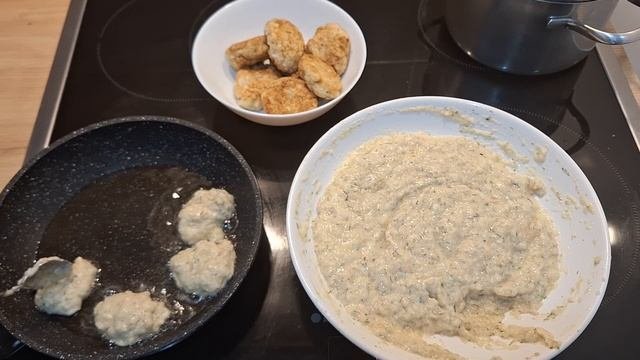 Варіант 0. Сімейний обід. Котлетки курячі із кропом, рис з зеленим горошком, компот із вишень.