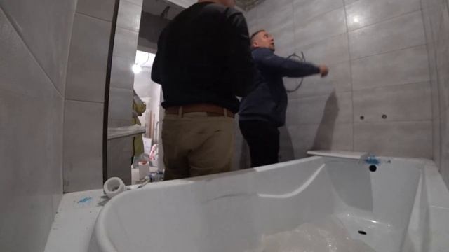 3 МЕСЯЦА НЕДОДЕЛКИ ВАННУЮ КОМНАТУ