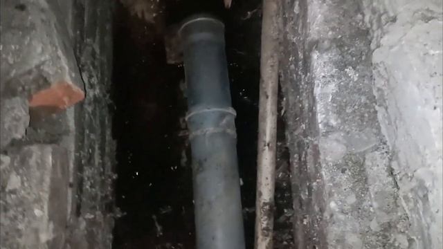 Ремонт и замена канализационных труб в подвальном помещении многоквартирного дома