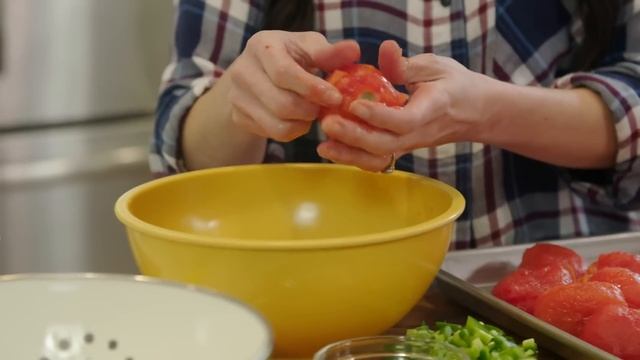 Learn How to Can Salsa the Easy Way
