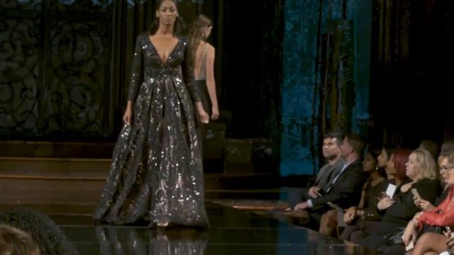 Платья Plus size на Новый Год 2018 от Mac Duggal