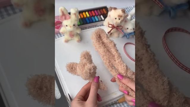 Собачка из синельной проволоки pipe cleaner dog 
арт wb 232325314 (белый цвет)