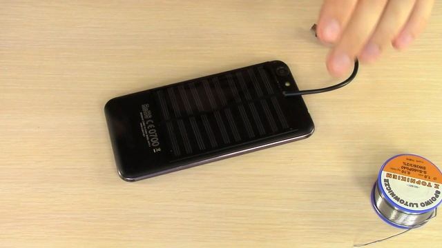?ТЕЛЕФОН С СОЛНЕЧНОЙ БАТАРЕЕЙDIY