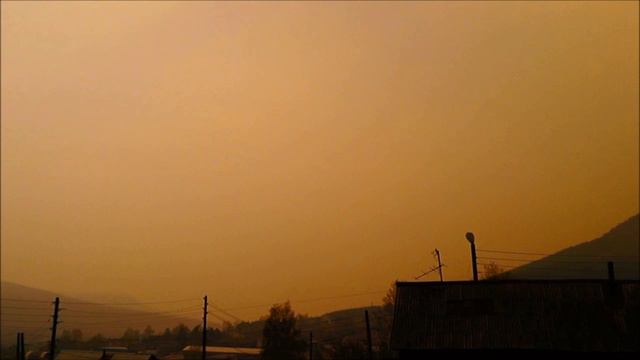 18 мая 2014 Дым в Усть-Куте (видео без обработки, с зеркалки как есть)