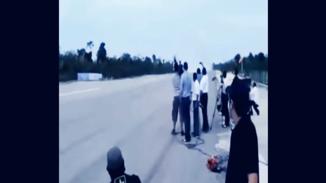 Самые крутые трюки на авто и грузовиках! Смотреть всем!