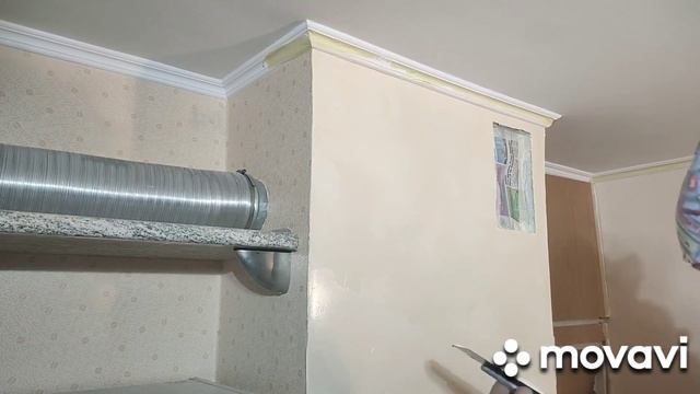 Нанесение декоративной штукатурки на стену