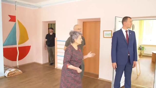 Директор яслей-сада Дебальцево поблагодарила Хабаровский край за ремонт