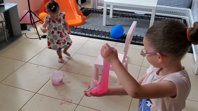 PRANK STORY - je verse un POT DE SLIME sur la tête de papa + PRANK licorne + PRANK congélateur