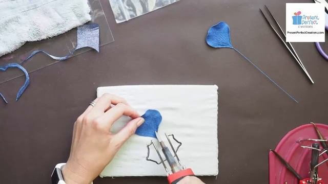 How to make Fabric Pansies additional video to the Tutorial