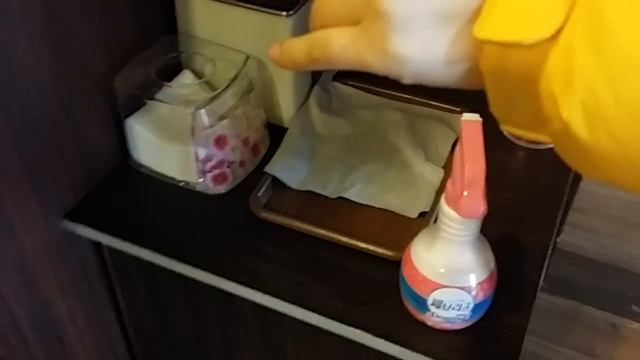 Ультразвуковая чистка очков в мясном ресторане