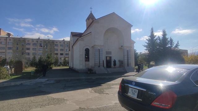Колокольный звон Церкви в Степанакерте на улице Экимяна