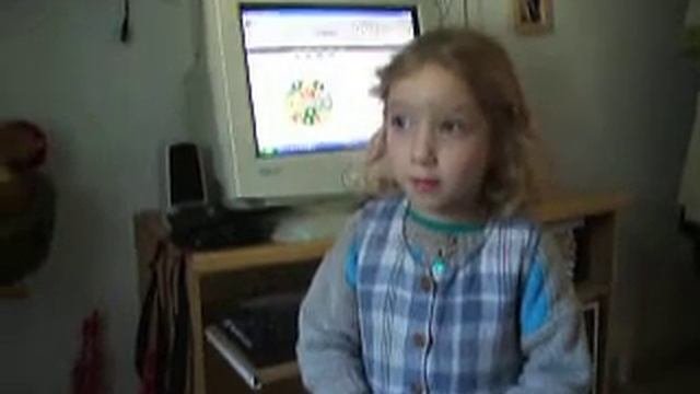 Мышонок, мышонок! А почему у тебя нос грязный?!