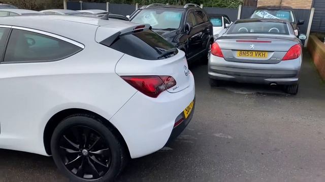 2012 12 VAUXHALL ASTRA GTC 1.4 SRI S/S 3d 118 BHP - Catalina of Stanningley
