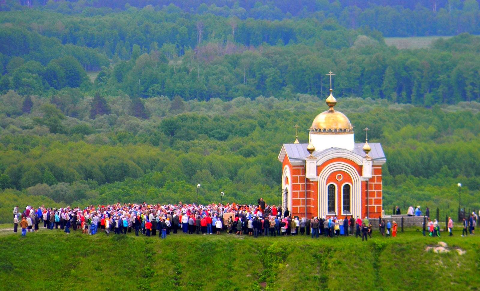 Сурское. Никольская гора.  Вера вечна.