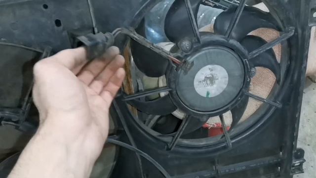 Volkswagen Tiguan. Вентилятор радиатора постоянно работает.
