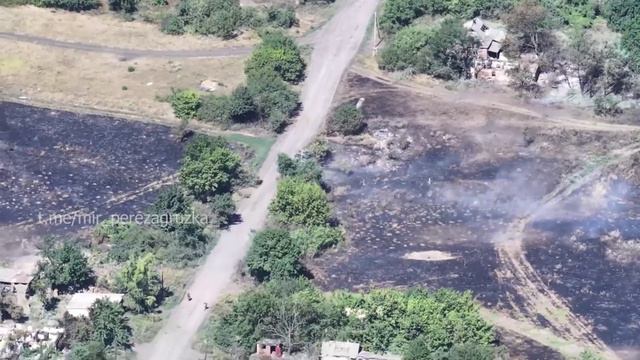 🔥 Наступление на Покровск. Противник попытался отбить утраченные позиции в села Весёлое, но наши хр