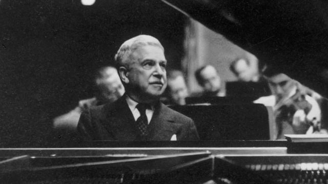 Artur Schnabel plays Beethoven's 4th Piano Concerto 'live' in 1947