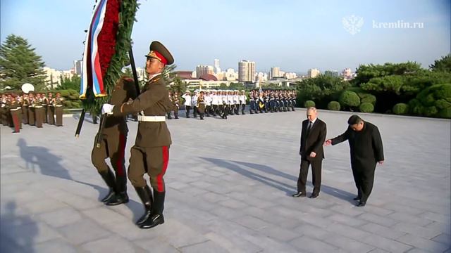 «Будем в контакте!»: Владимир Путин попрощался с Ким Чен Ыном