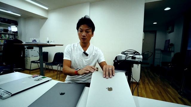 MacBook Pro「16インチ」と「15インチ」の使用感をざっくり比較！Mac歴8年です。