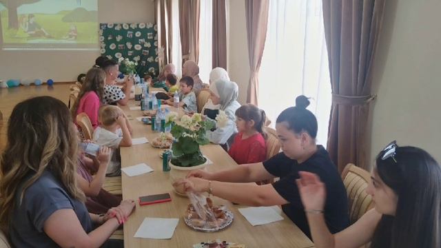 К Дню семьи праздничная программа "Ромашковое счастье"