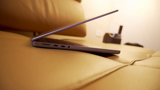 MacBook Pro 14'' - 1 Year Later - Hands on Review !