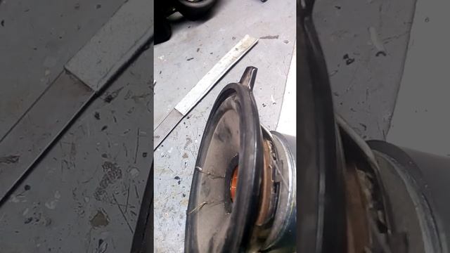Ремонт динамика с пищалкой.Ремонт 2-х полосных динамиков.