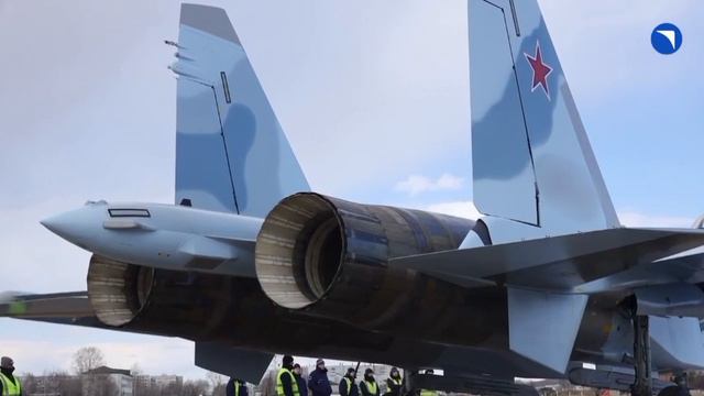 ВКС России получили партию новых многофункциональных истребителей поколения 4++ Су-35С.