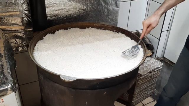 Новвотли ош Питерда,узбекский  плов в Питере