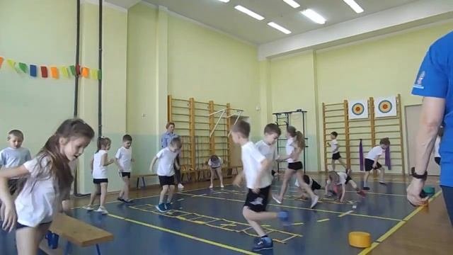 Подготовительная группа: Круговая тренировка