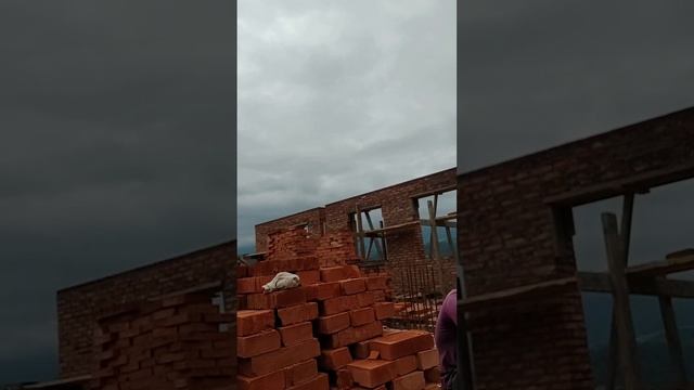 Строительство дома в Шатое на  возвышенности. Кирпичная кладка.