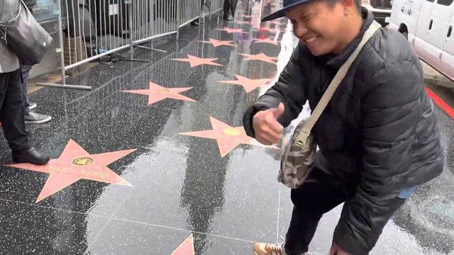HOLLYWOOD WALK OF FAME  LOS ANGELES CALIFORNIA  WALKING TOUR