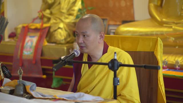Кунделинг Ринпоче даровал учения в московском буддийском храме