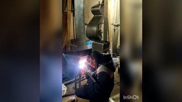 мангал в виде парусника