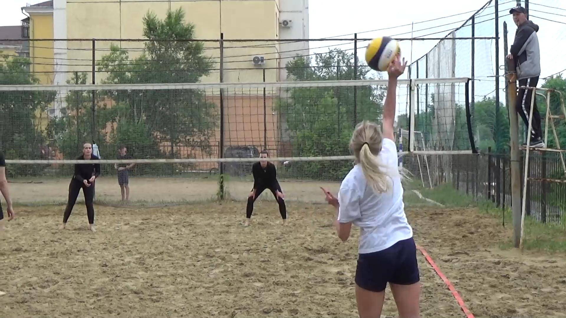 Пляжный волейбол! В ШГПУ провели турнир среди женских команд