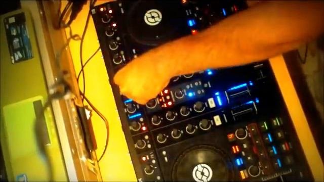 עד שהרמקול נופל רימיקס Ido shoam  ft.DJ Andy Bell REMIX 2011 2012