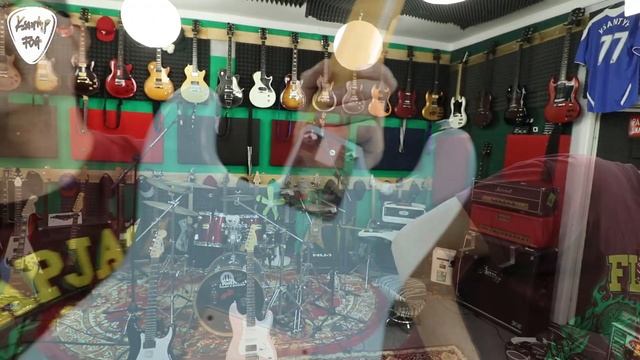 Humbucker czy Single Coil? - Porównanie gitar i przetworników - JET Guitars JS300  JS400 - FOG