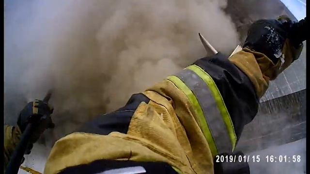 Тушение пожара в частном доме в Петропавловске-Камчатском