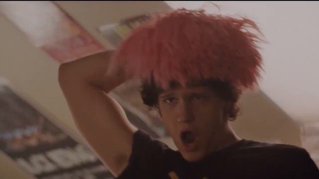 Alex Strangelove - Elliott dance scene