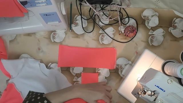 Как сшить спортивный костюм для девочки? Часть 2. Как сшить свитшот с капюшоном?