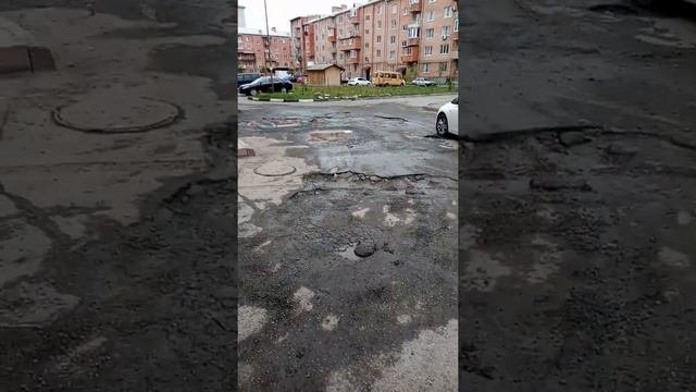 Обращение Главе республики РСО-Алания по поводу проезжей части дороги  ул.Владикавказская,69,кор1,2