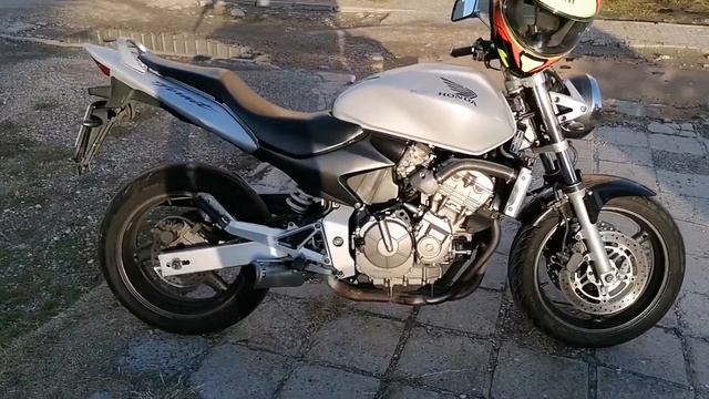 Honda hornet 2003 (CB 600 F), replica sc project exhaust (aliexpress) cold start and rev limiter.