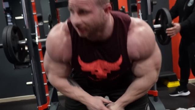 BIG SHOULDERS, TRICEPS & ABS with COACH | BULKING WORKOUT